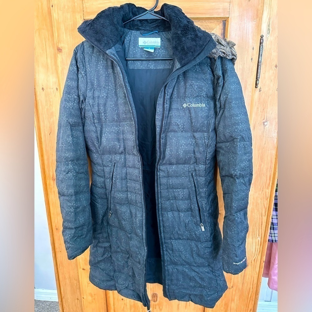 Columbia Down/Feather Filled Women’s Winter Mid Length Jacket w/Hood Size Small